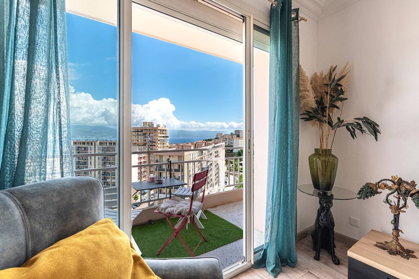 Foto 7 von 15: Ferienwohnung für 4 Personen mit Balkon