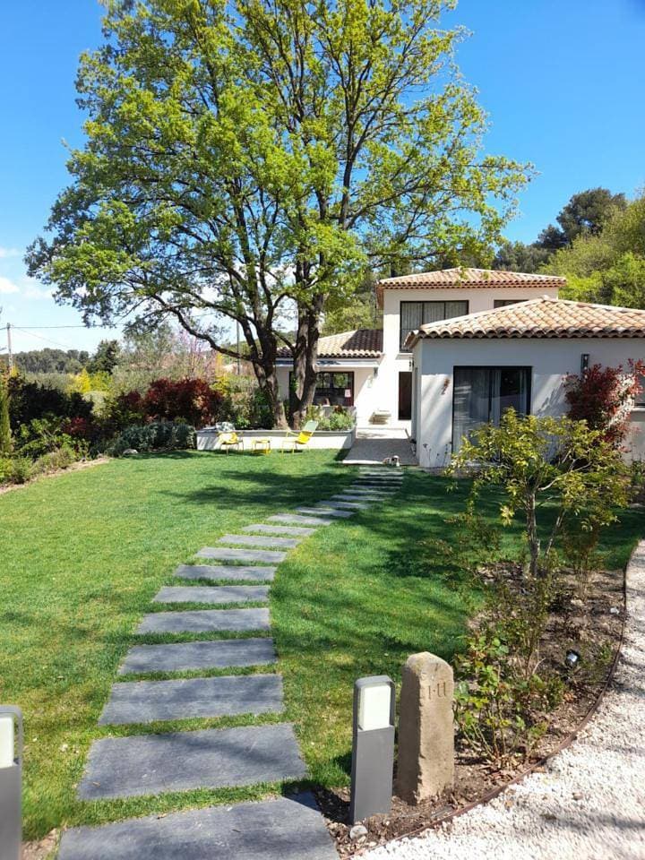 Foto 6 von 33: Double Room with Garden View