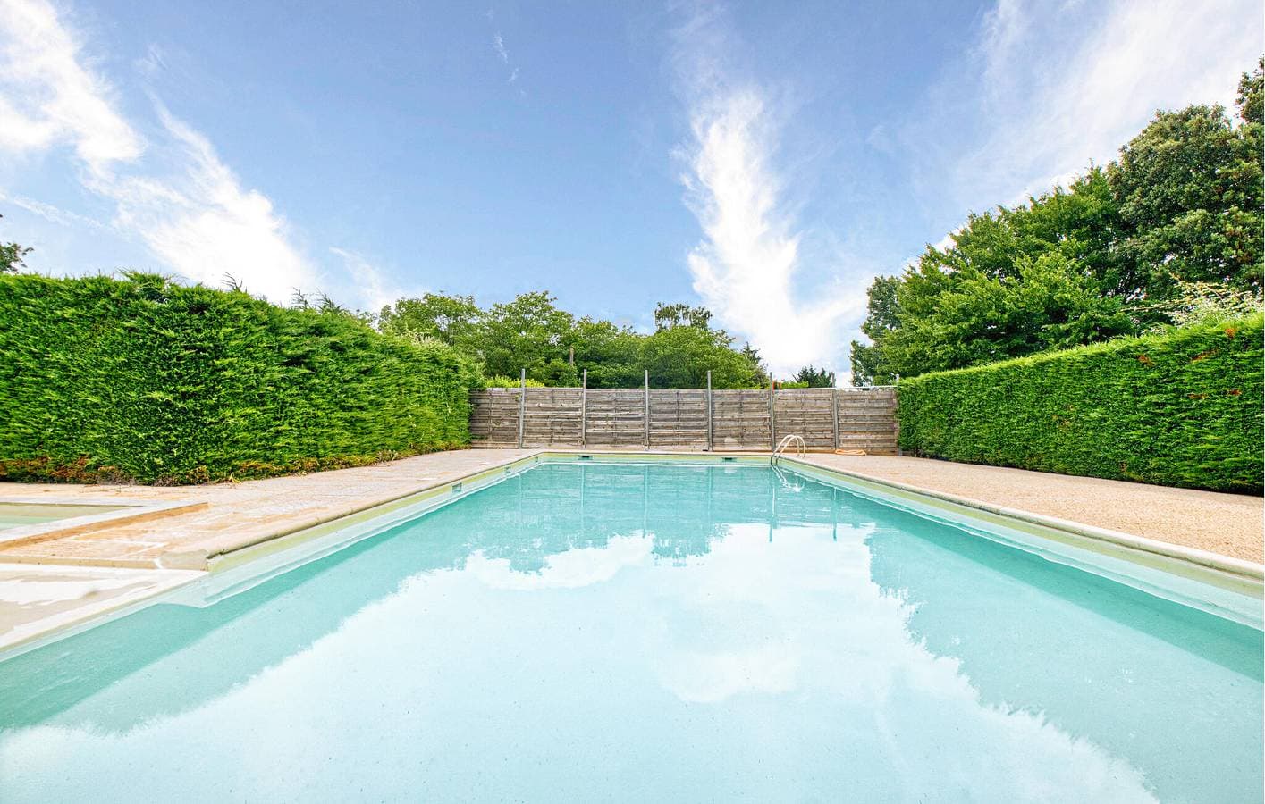 Foto 12 von 27: Gemütliche Wohnung mit Pool und Garten, 1,5 km von Saint-Crépin-et-Carlucet entfernt