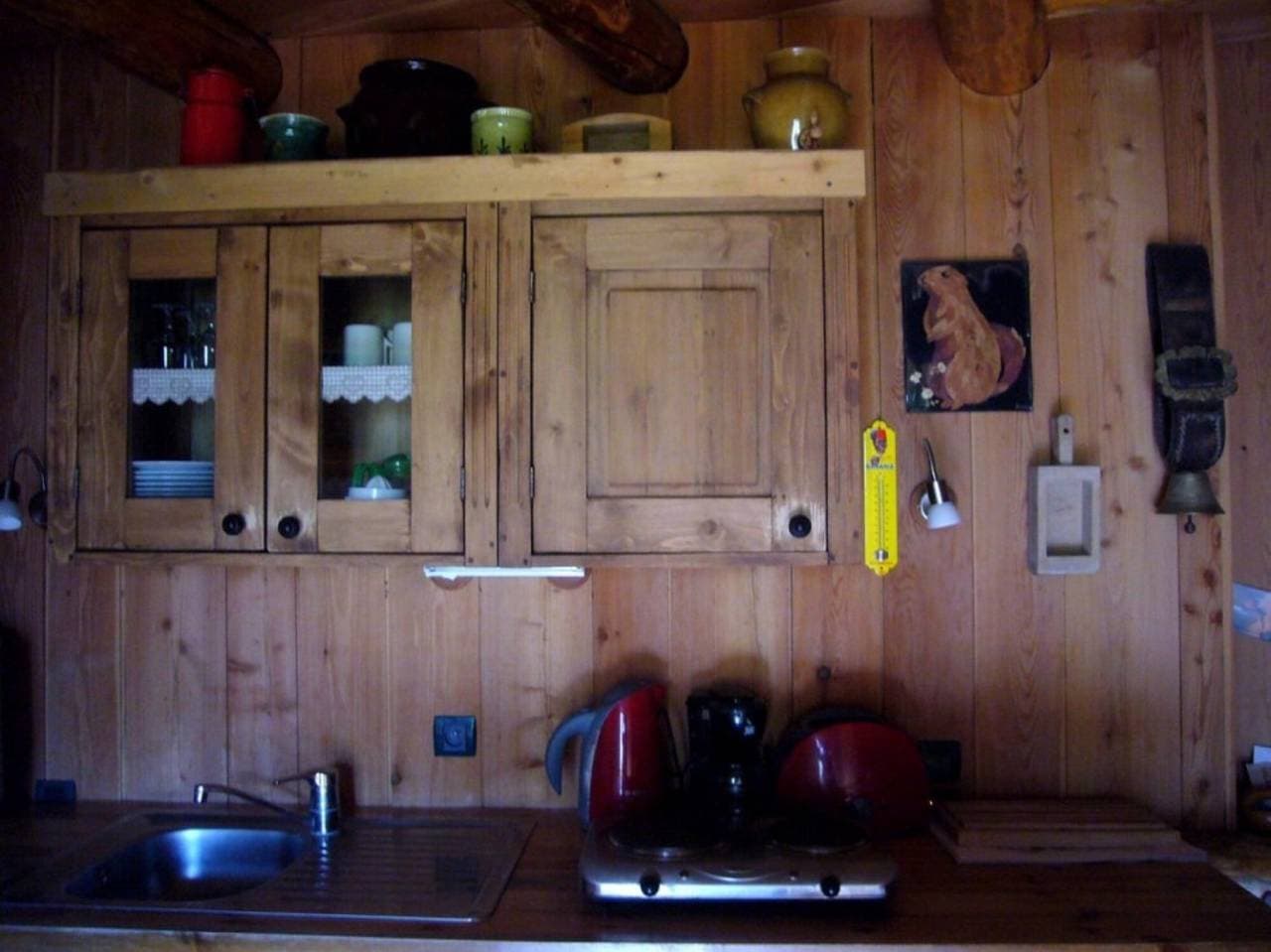 Foto 5 von 9: Gîte Le Marmotton – Chalet Les Abeillos, gemütlich für 2 Personen mit Bergblick