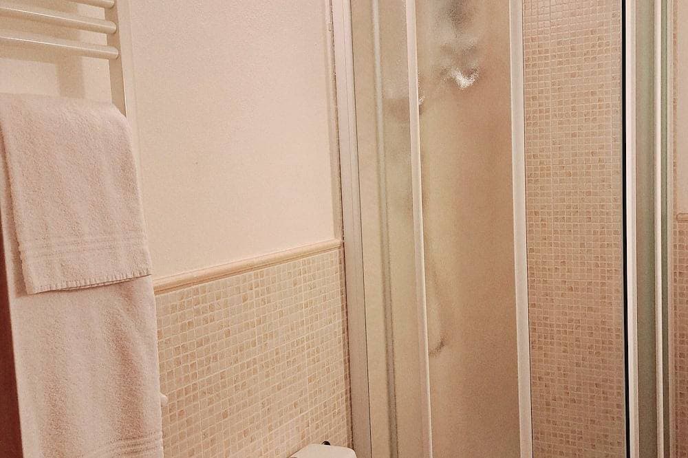 Foto 12 von 25: Burlamacco Gold modern rooms in the center of Viareggio 350 meters from the Sea