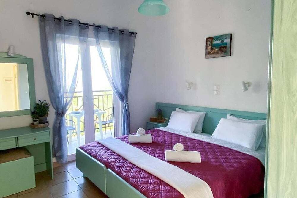 Foto 2 von 30: Dellis Apartments Corfu - Sea Views near the Beach