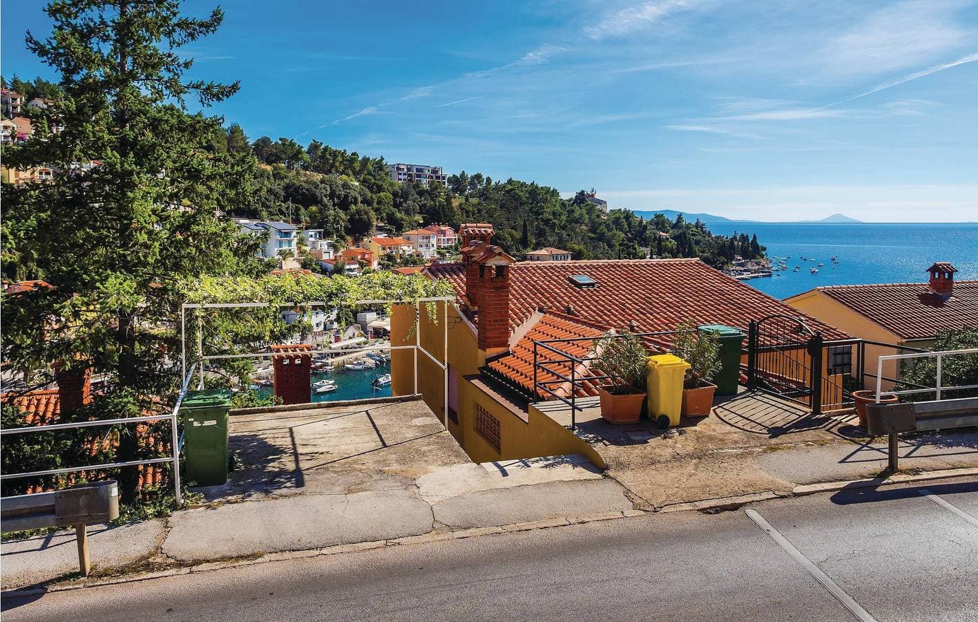 Foto 10 von 27: Urlaub am Meer: Gemütliche Ferienwohnung mit Terrasse und Gartenmöbeln, 100 m vom Strand entfernt