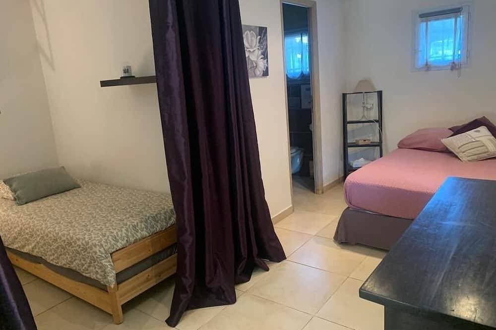 Foto 3 von 30: Antibes: Maisonette mit Terrasse und Pool, in der Nähe von Stränden
