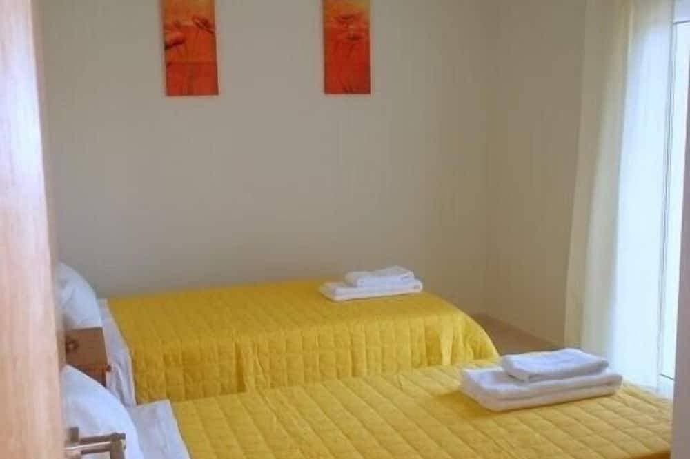 Foto 7 von 30: Villa with 10m x 5m Private Pool and Stunning Sea Views 2kms Beach