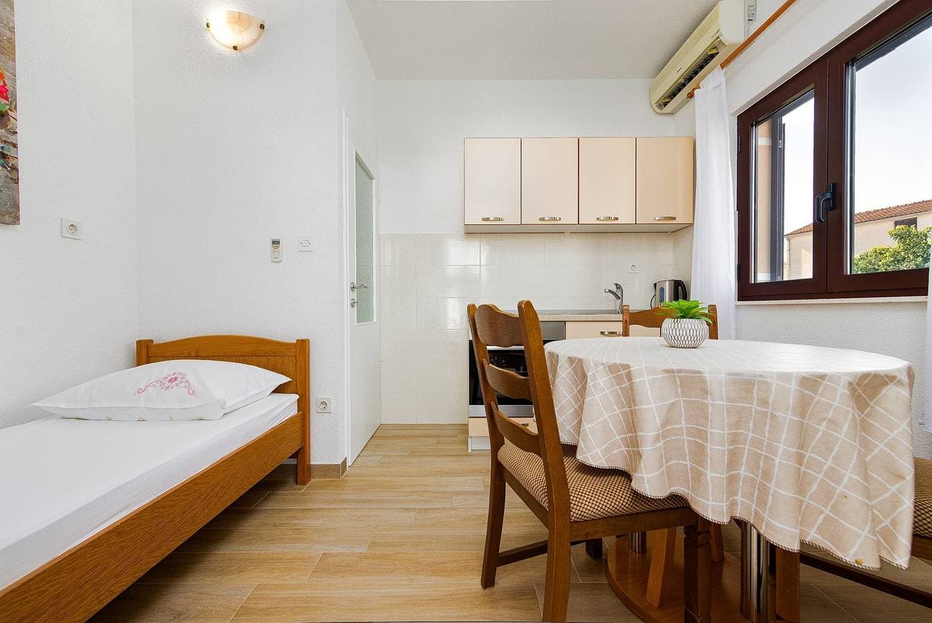 Foto 10 von 30: Apartment mit einem Schlafzimmer Protega A2 mit Balkon in Strandnähe