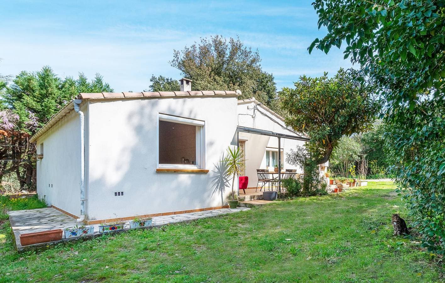 Foto 4 von 23: Schicke Ferienwohnung mit Pool & WiFi bei Saint-Chamas