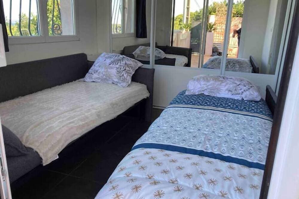 Foto 5 von 22: Joli Mas T3 vue Mer. Animaux de Compagnie Acceptés !