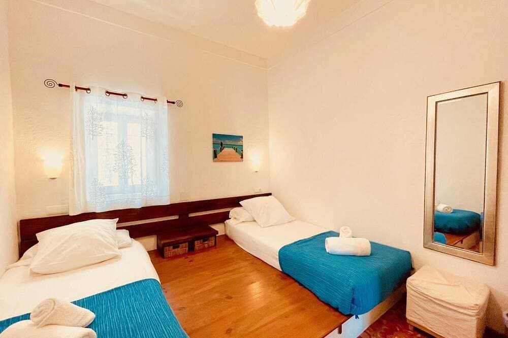 Foto 5 von 30: Villa „El Palau De Can Sergent“ mit Bergblick, WLAN und Klimaanlage