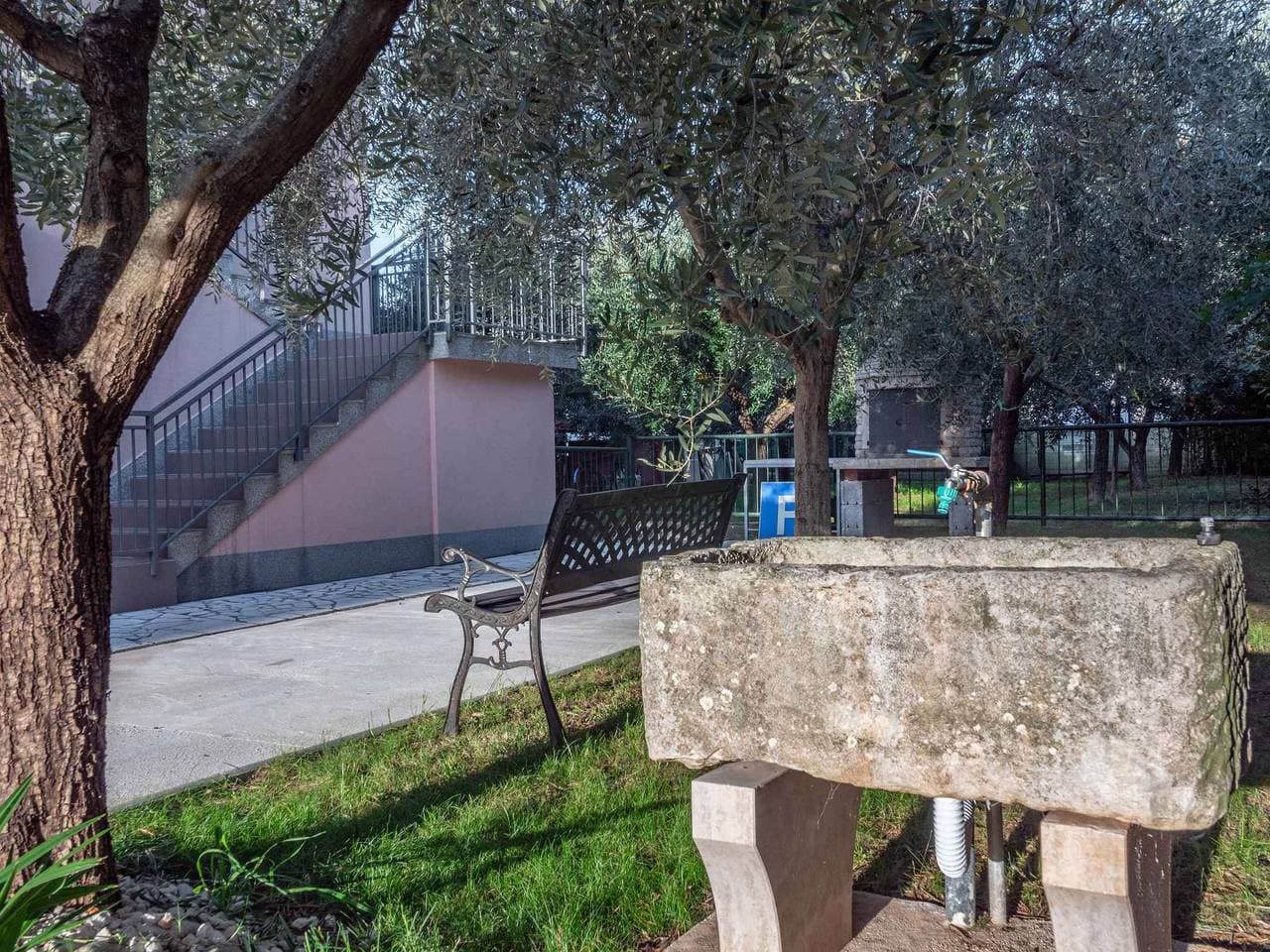 Foto 4 von 21: Ferienwohnung mit gemütlicher Terrasse und Grillmöglichkeit