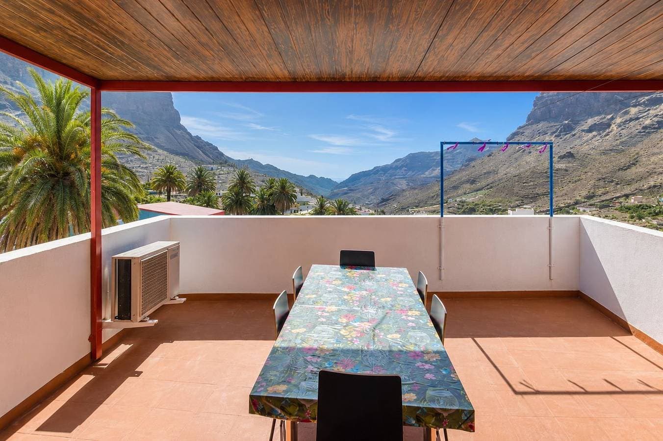 Foto 10 von 40: Ferienhaus für 6 Personen mit Balkon