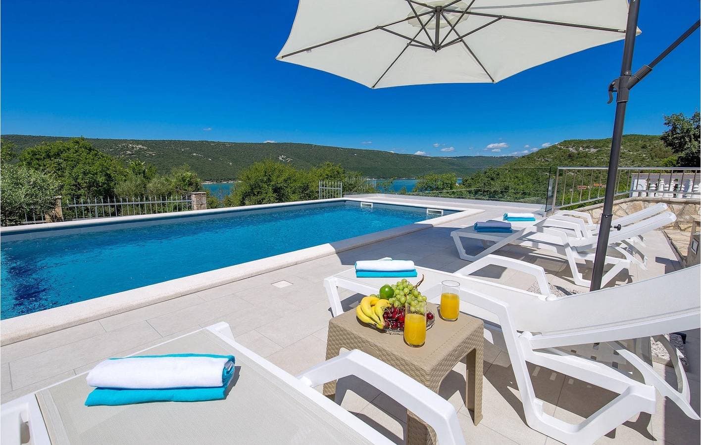Foto 12 von 53: Gemütliche Ferienwohnung mit Pool, nahe der Küste und dem Stadtzentrum – der ideale Urlaubsort!