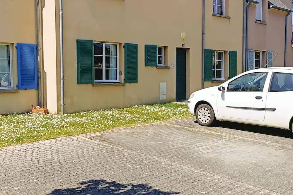 Foto 6 von 16: Charmante Wohnung mit Süd-Garten, Haustiere Erlaubt, Parkplatz, Barfleur