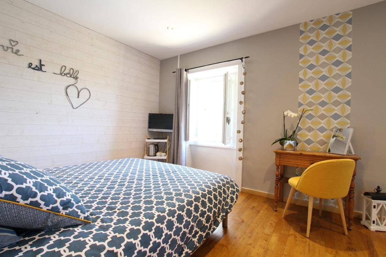 Foto 6 von 11: Double Room with Private Bathroom