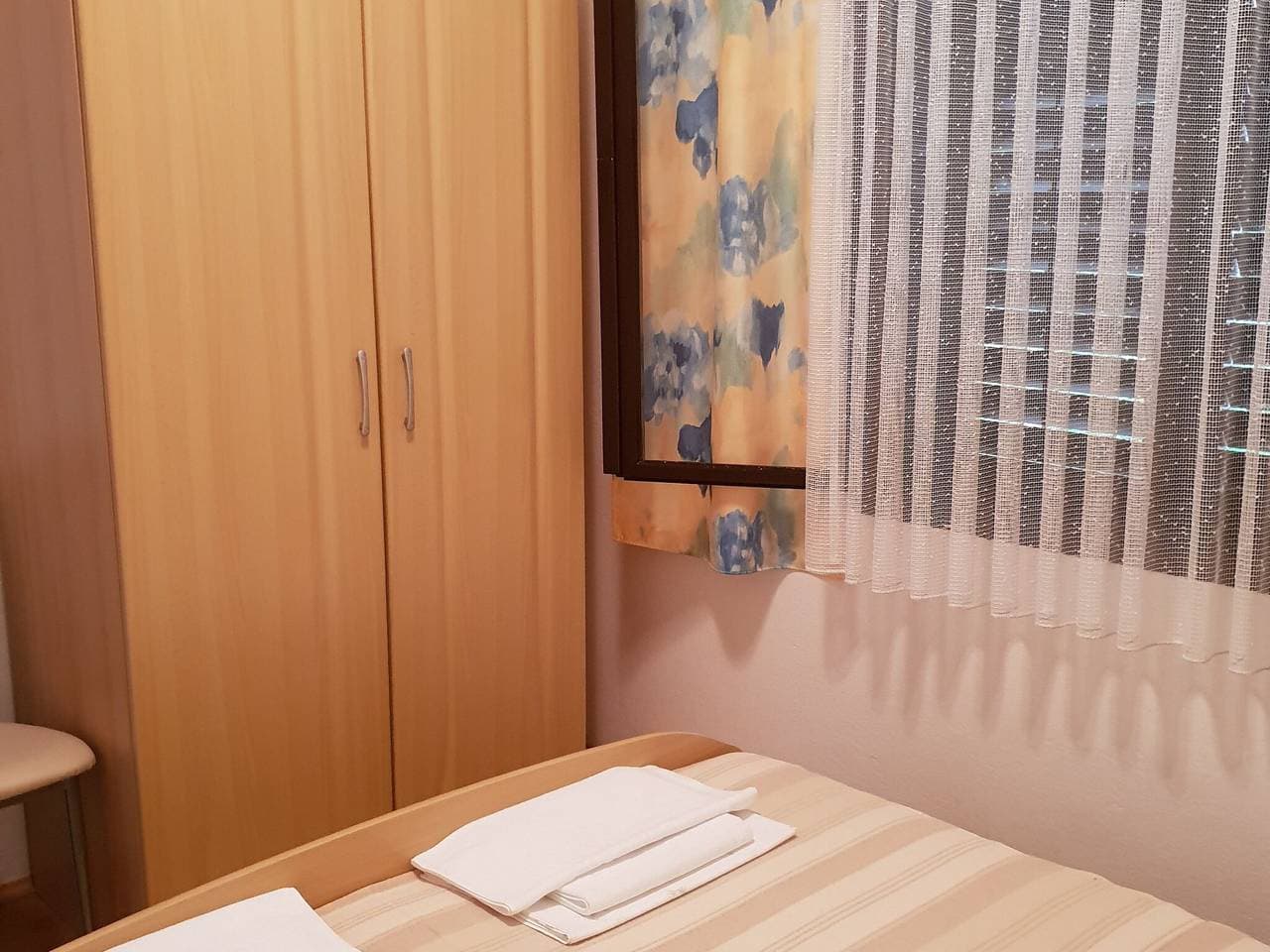 Foto 4 von 13: Apartment Tereza - Two Bedroom Apartment with Terrace