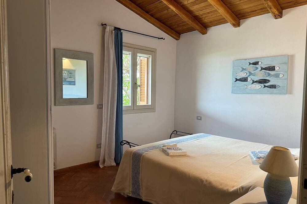 Foto 3 von 20: Villa Elena Obergeschoss – Meerblick, Terrasse und privater Garten