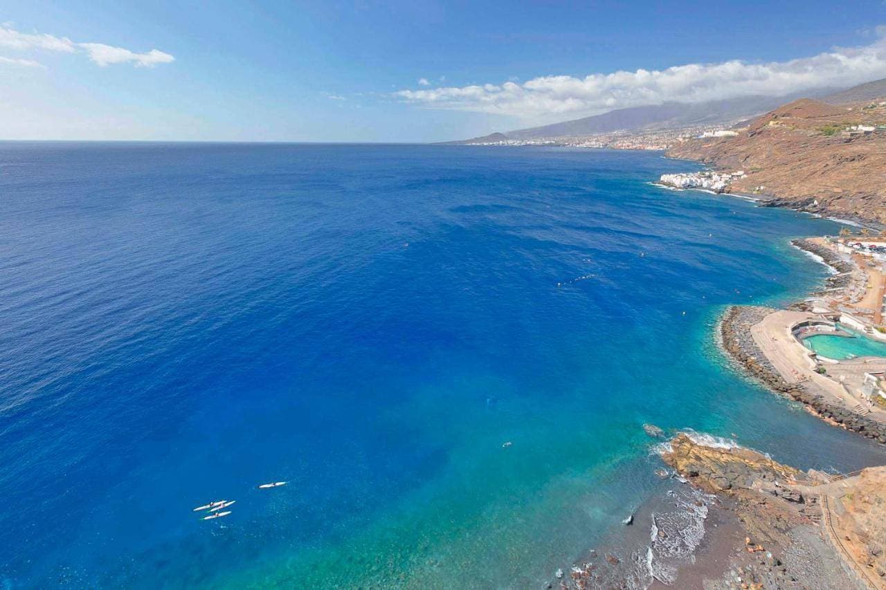 Beachfront Seaview Oasis - Private Terrace & Panoramic Ocean Views 1