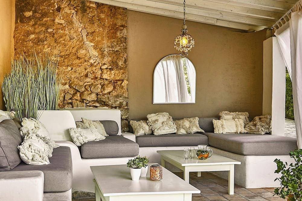 Foto 8 von 30: Manor House at Masia Nur Sitges ( adults only, very stylisch)  )