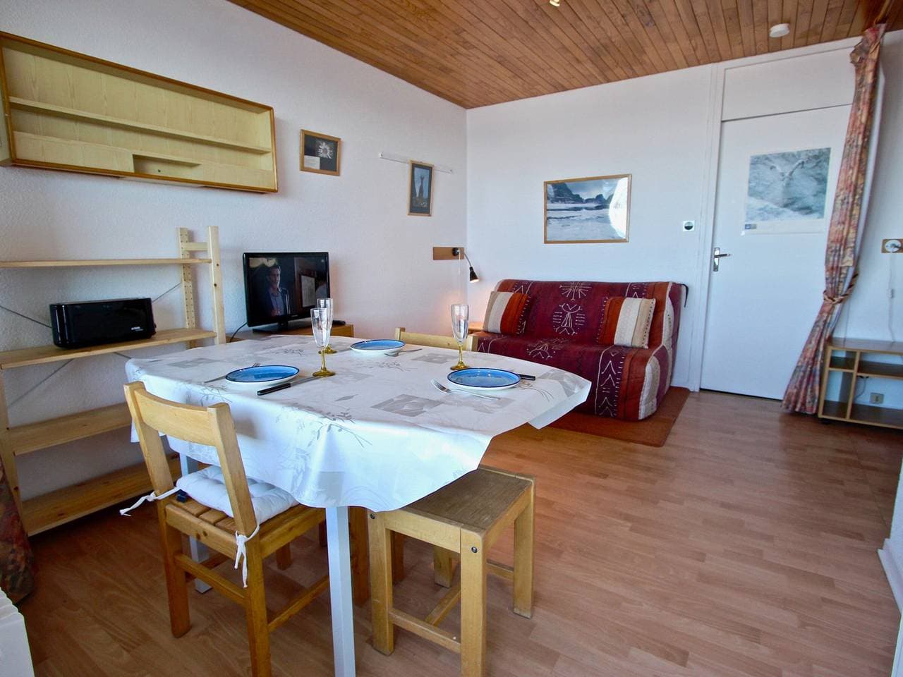 Foto 2 von 21: Geräumiges Studio für 2 Personen nahe Pisten mit Balkon