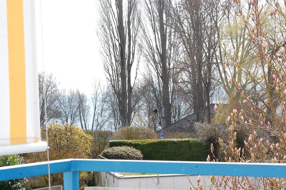 Foto 13 von 30: Exklusive, seenahe Ferienwohnung in einer Wohnanlage mit parkähnlichem Garten