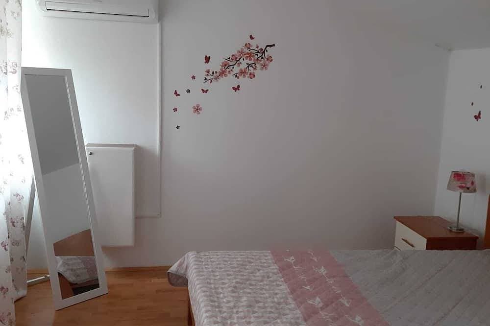 Foto 5 von 29: Ferienhaus \"Ella\" im Dorfzentrum, 12 min zum Meer! Ganzes Jahr zu mieten.