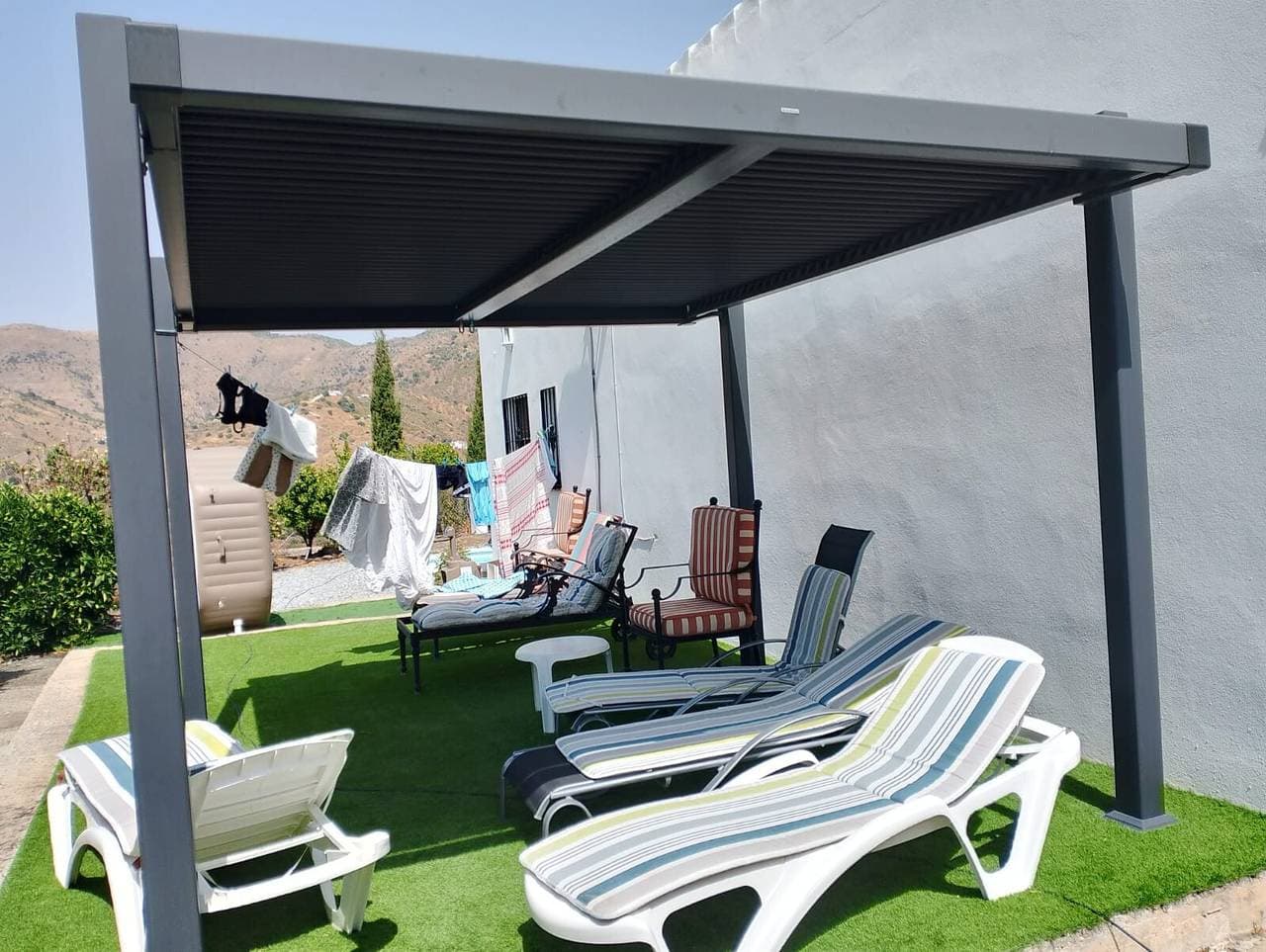 Foto 4 von 24: 'Casa Rural Cuesta Málaga' mit Bergblick, privatem Pool und Klimaanlage