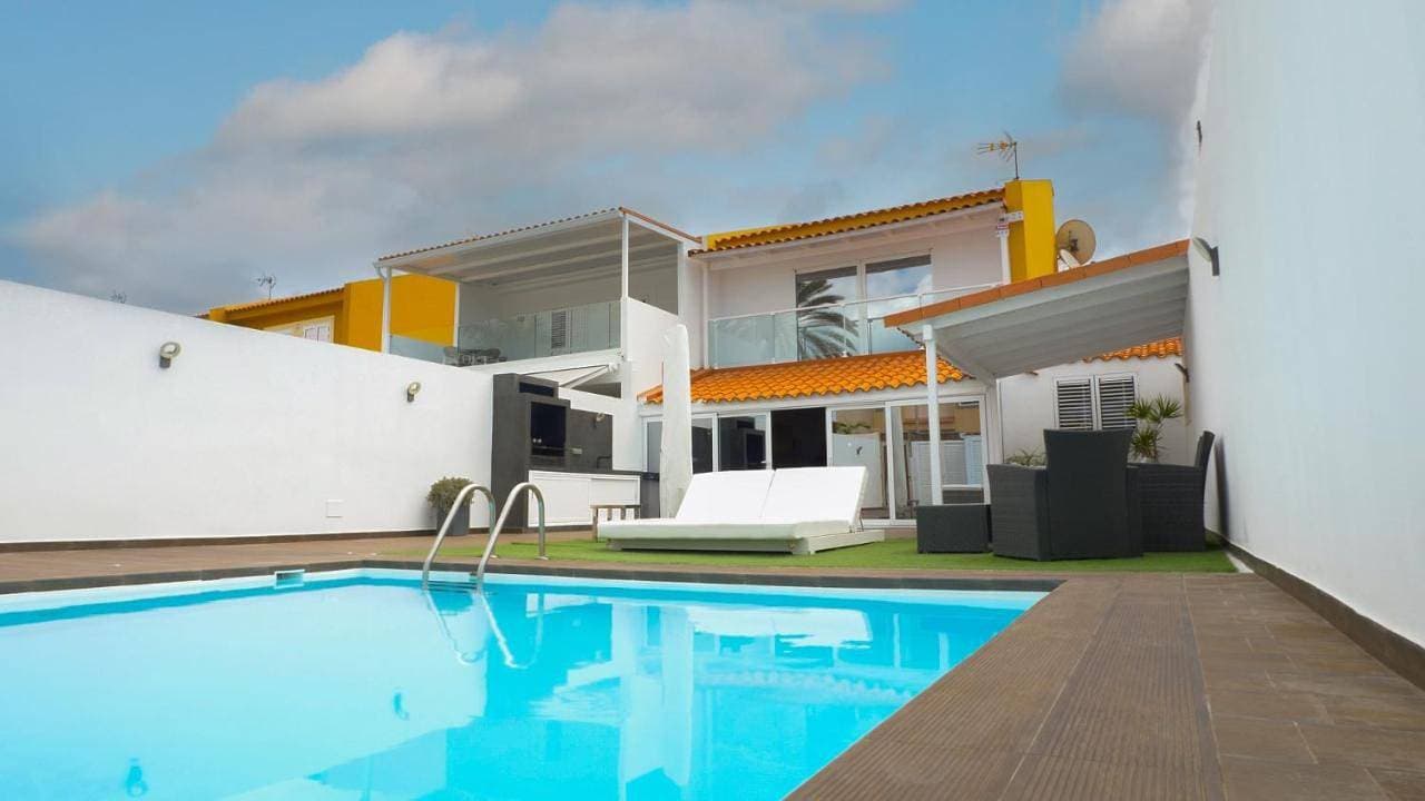 VILLA DE LUJO 3HAB, PISCINA PRIVADA y BBQ en Sonnenland 1