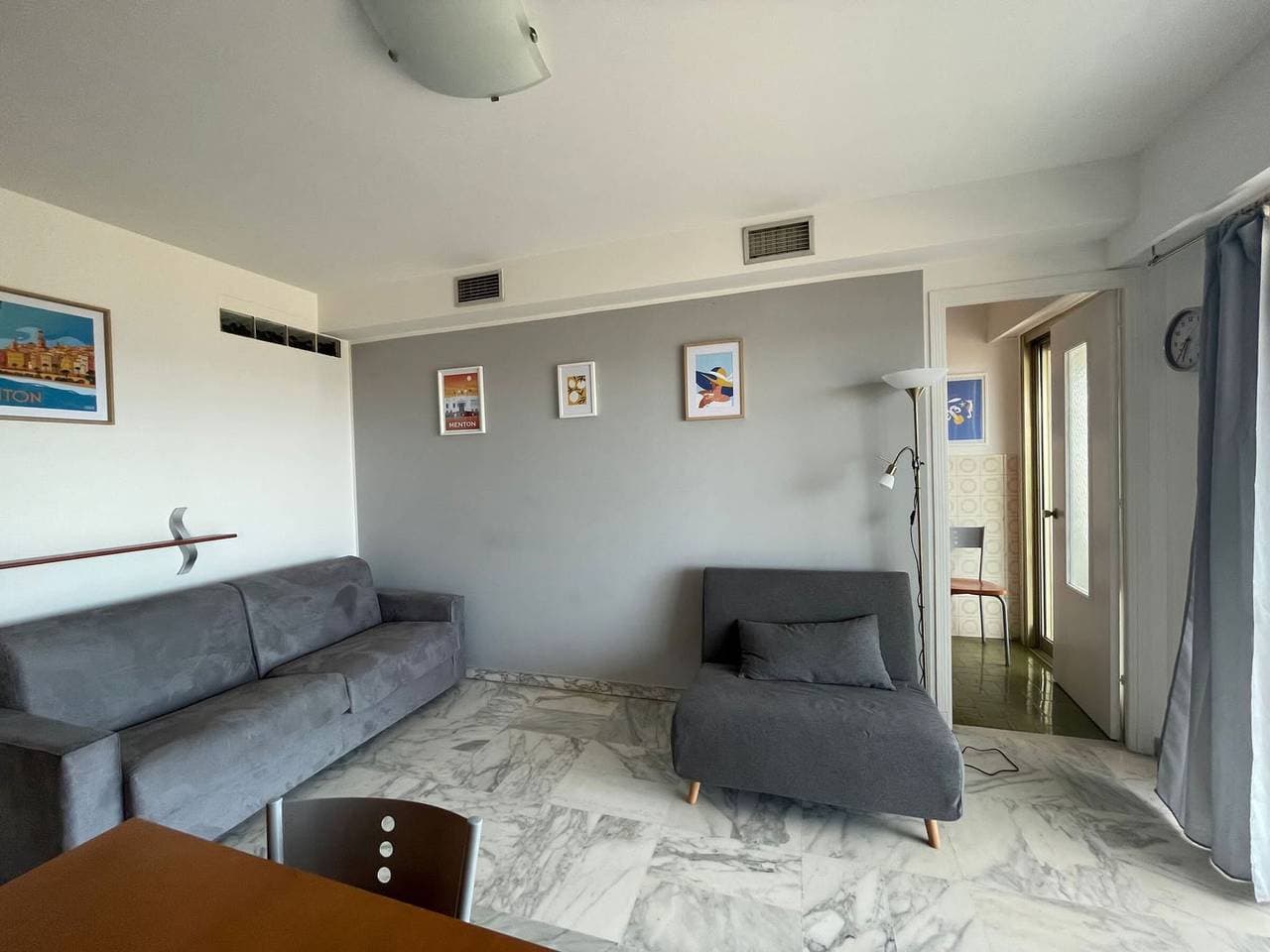 Foto 3 von 18: Klimatisiertes Studio in Menton, Meerblick