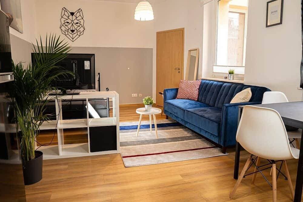 Foto 6 von 14: FullHouse | Halle | T28 Wolf Apt.