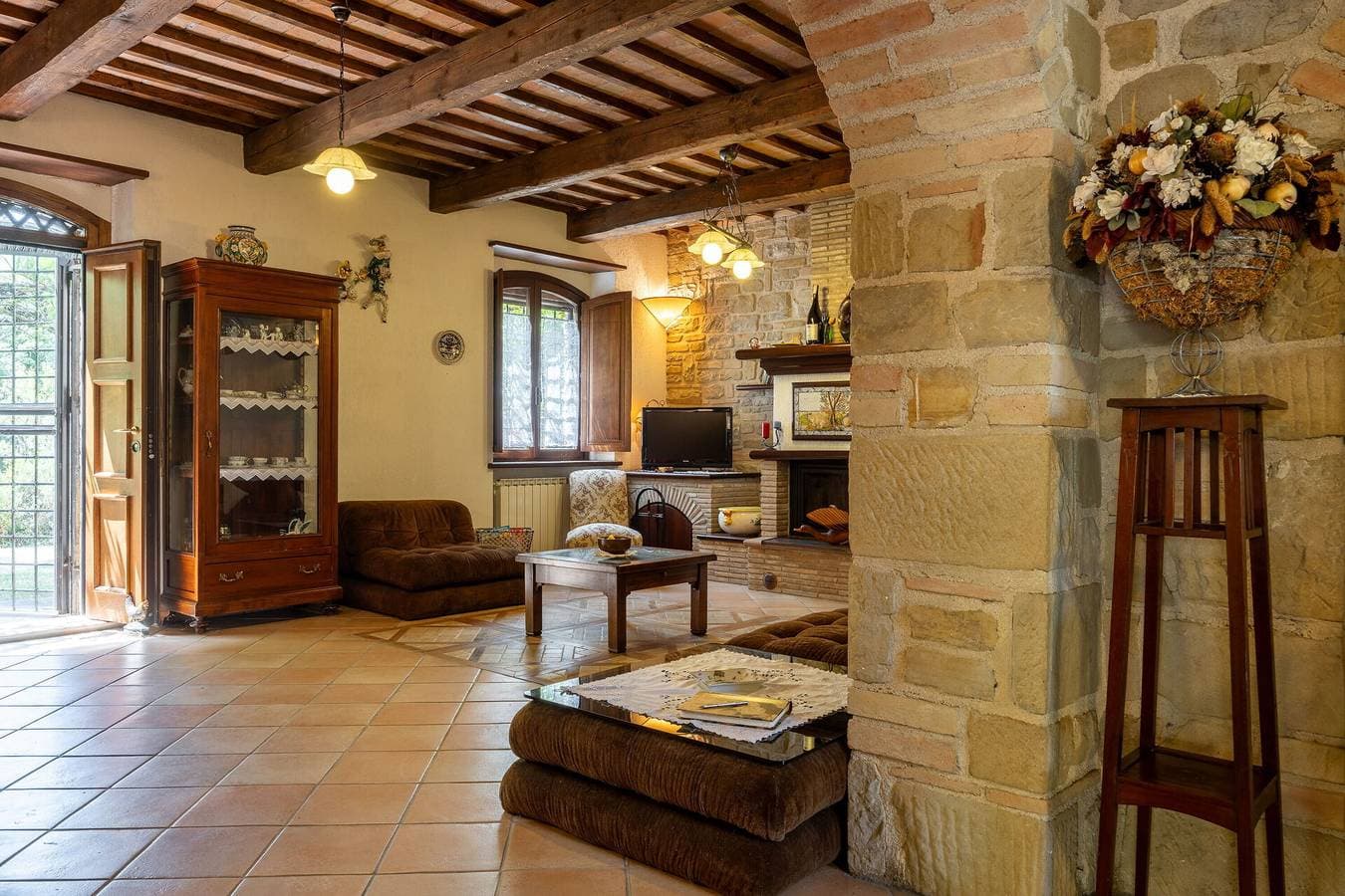 Foto 8 von 31: Il Giuncheto Casale Rooms, Pool, Umbrian Countryside - Casale 1