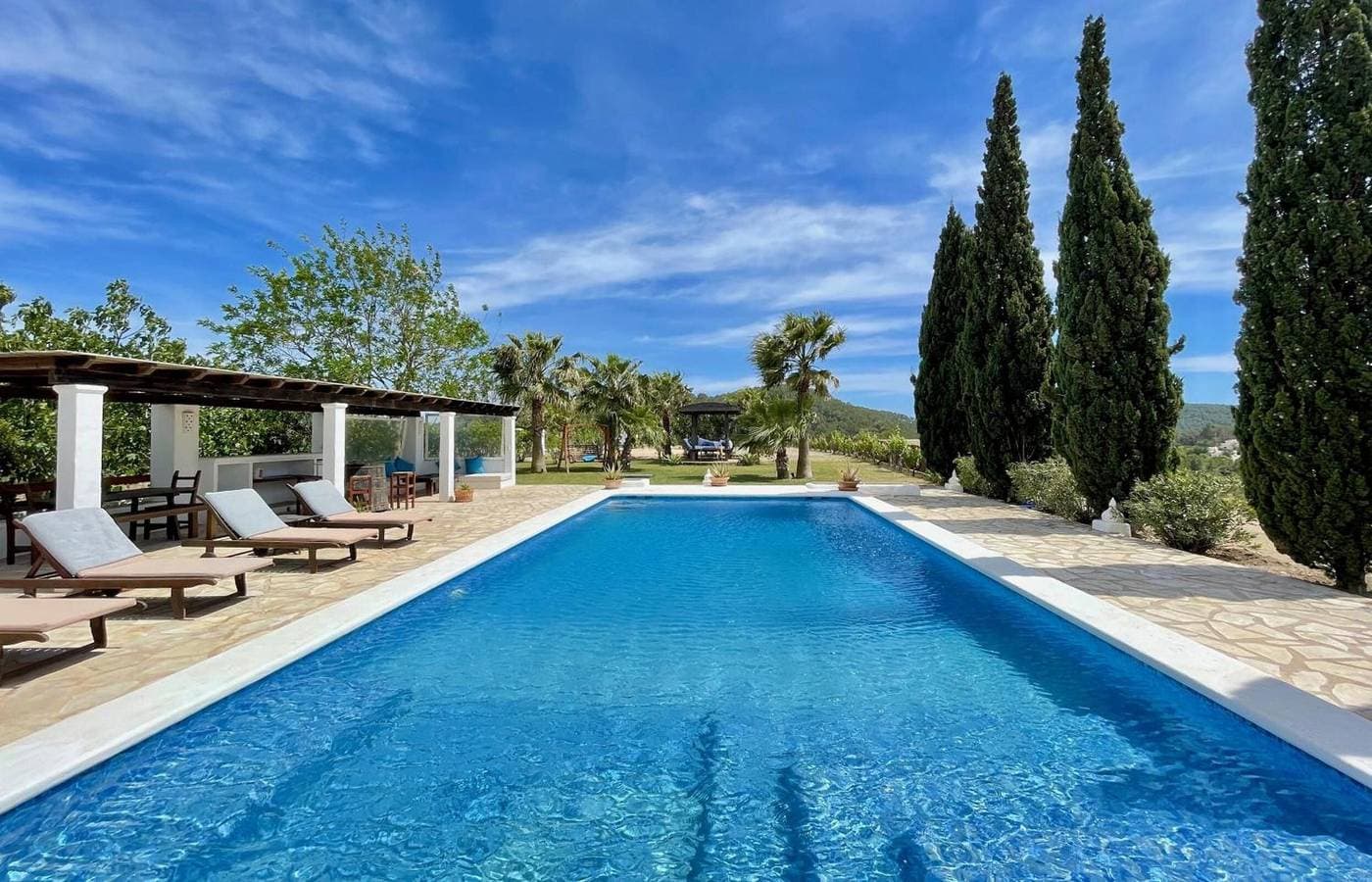 Foto 7 von 35: Villa „El Palau De Can Sergent“ mit Bergblick, WLAN und Klimaanlage