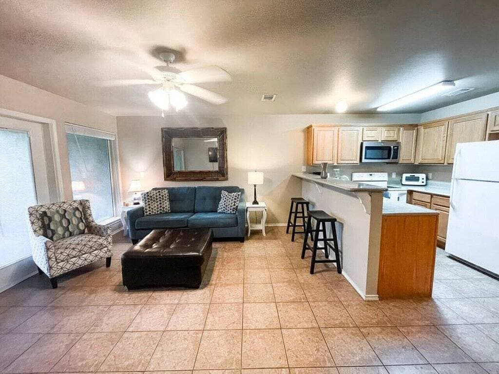 Foto 4 von 26: Shady River Oasis -2Bdr / 2Bth- Für 8 Personen!