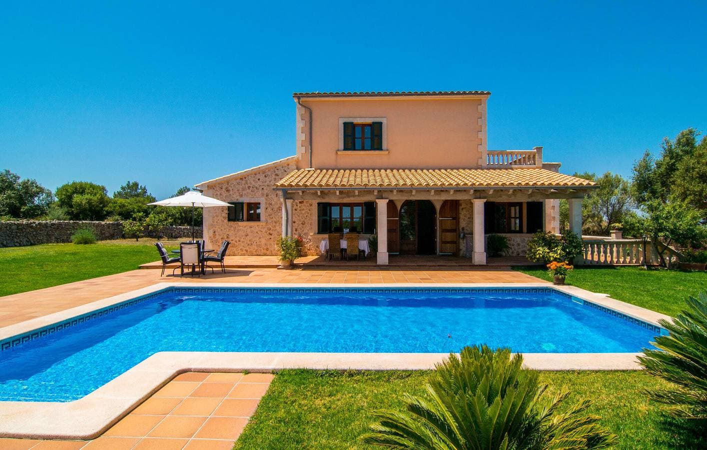 Foto 4 von 41: Modernes Apartment mit Terrasse, Pool und Grill - in der Nähe von Lloret de Vistalegre