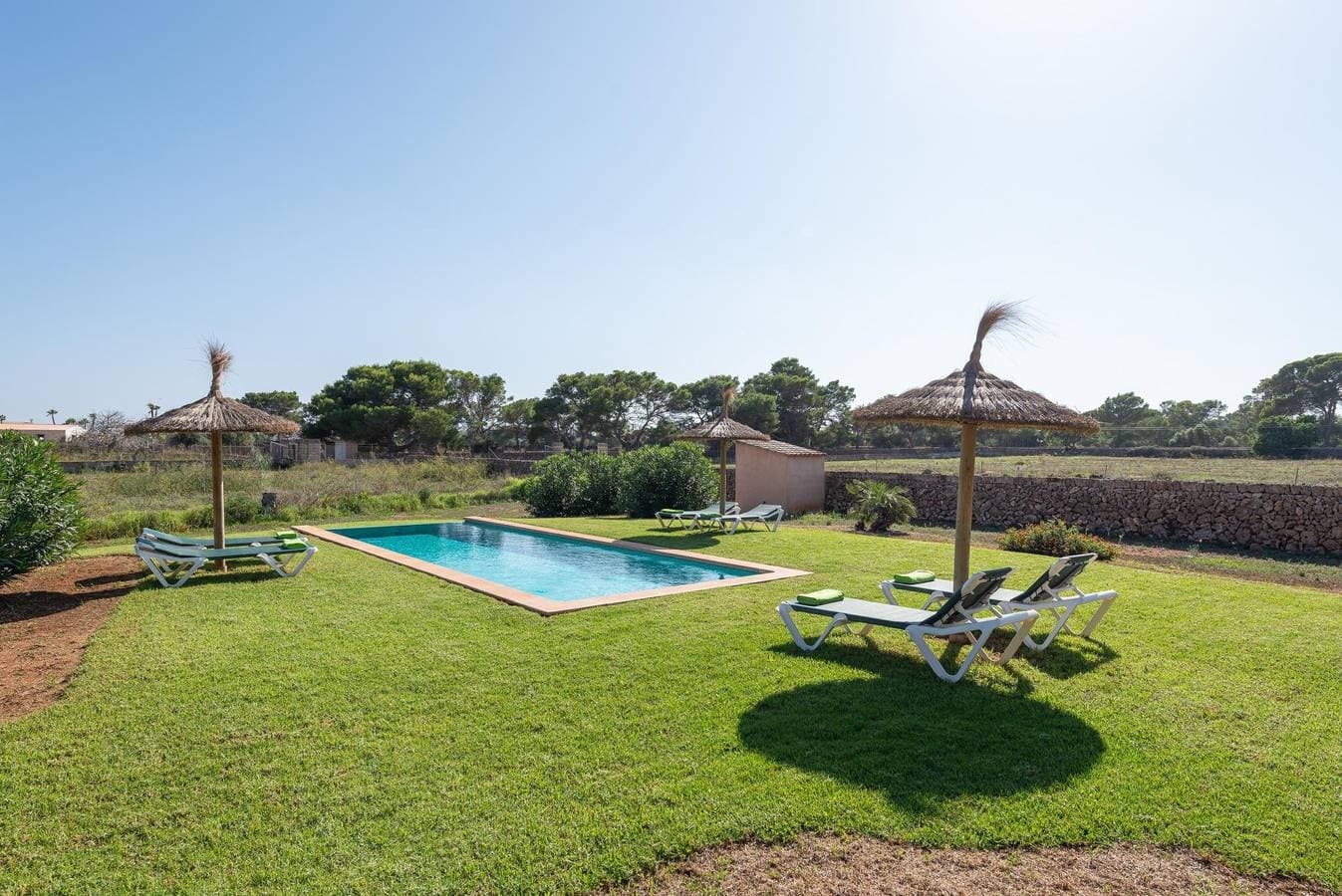 Foto 4 von 36: Es Regalo - Pérgola - Wunderschöne Villa mit privatem Schwimmbad und kostenlosem W-Lan.