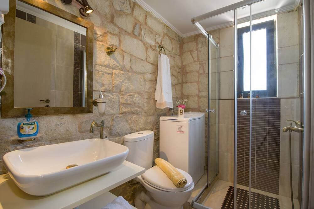 Foto 8 von 30: Villa Christy 150 Meter vom Strand entfernt mit privatem Pool und Kamin
