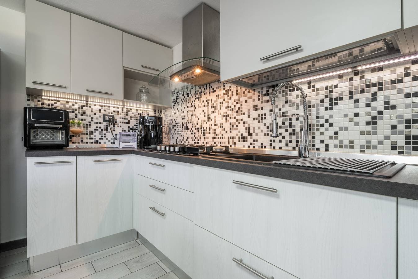 Foto 4 von 24: MomoLea Holiday Home – Geräumige Ferienwohnung im Zentrum von Sarroch