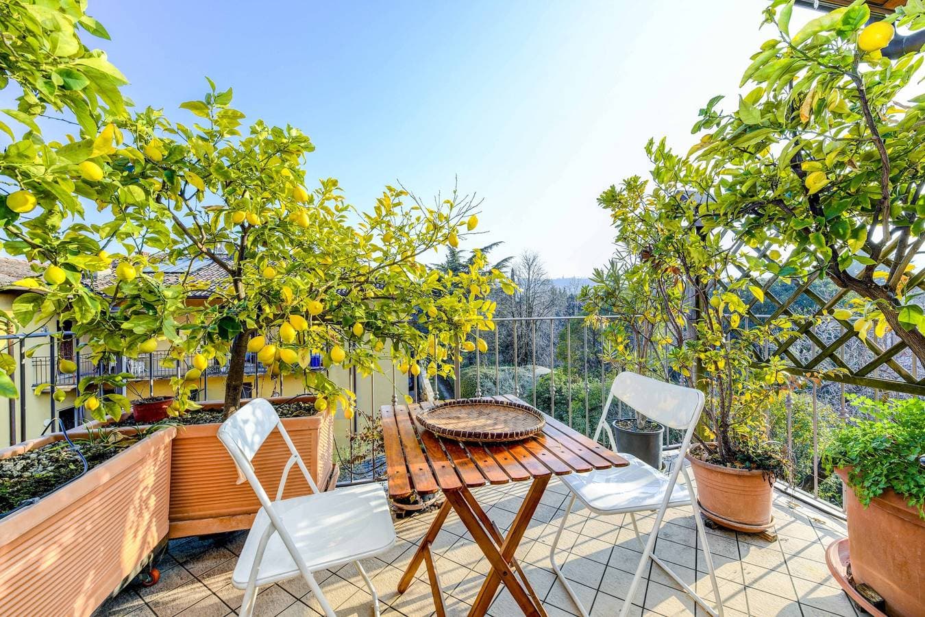 Foto 3 von 23: Ferienwohnung 'Mansarde im Zentrum von Salò' mit Balkon, WLAN und Klimaanlage