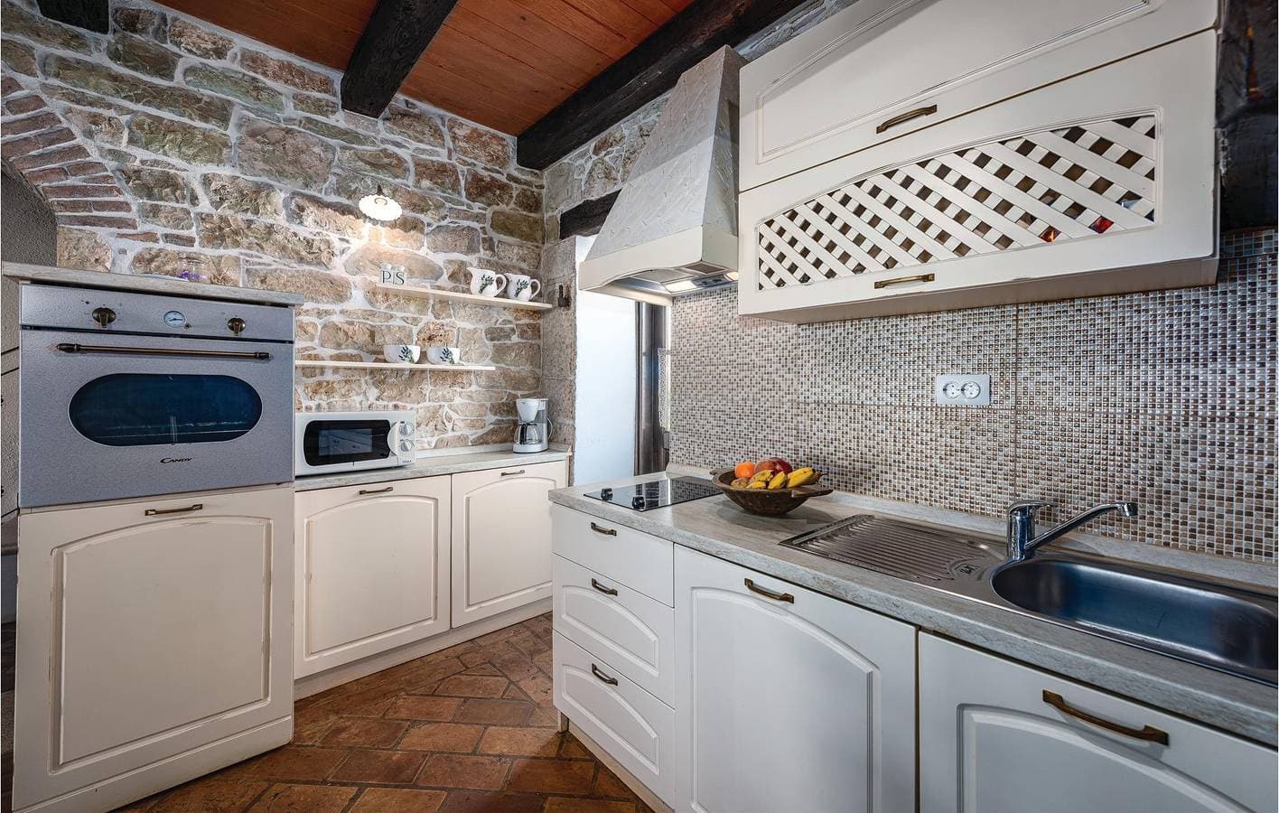 Foto 12 von 28: Gemütliche Ferienwohnung mit Pool und Terrasse in der Nähe des Buffet Jama