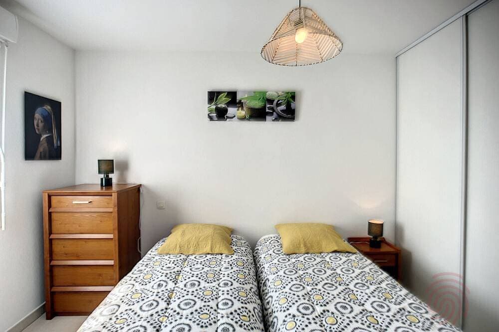 Foto 4 von 22: Gemütliche 2-Zimmer-Wohnung mit Terrasse, WLAN und Parkplatz, 500 m zum Stadtzentrum & Thermen