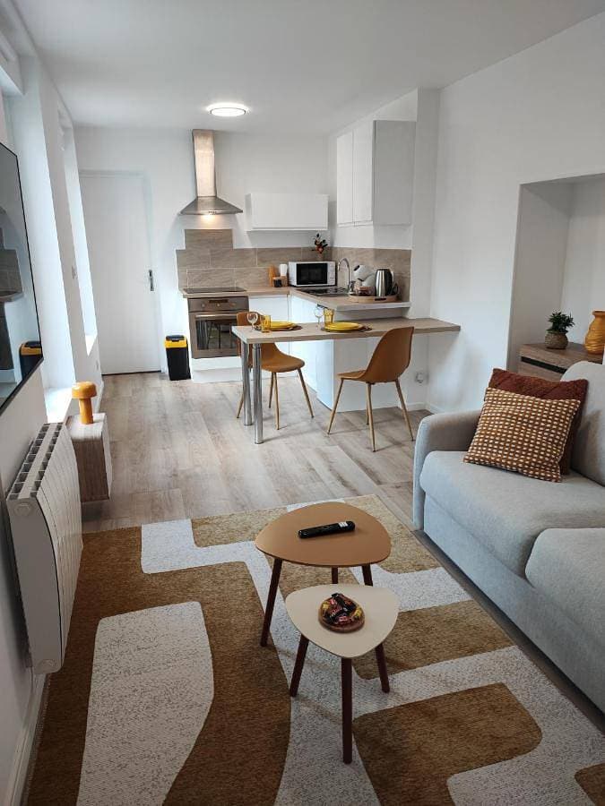 CMG Studio 3 Petit Bois Place Ducale 1