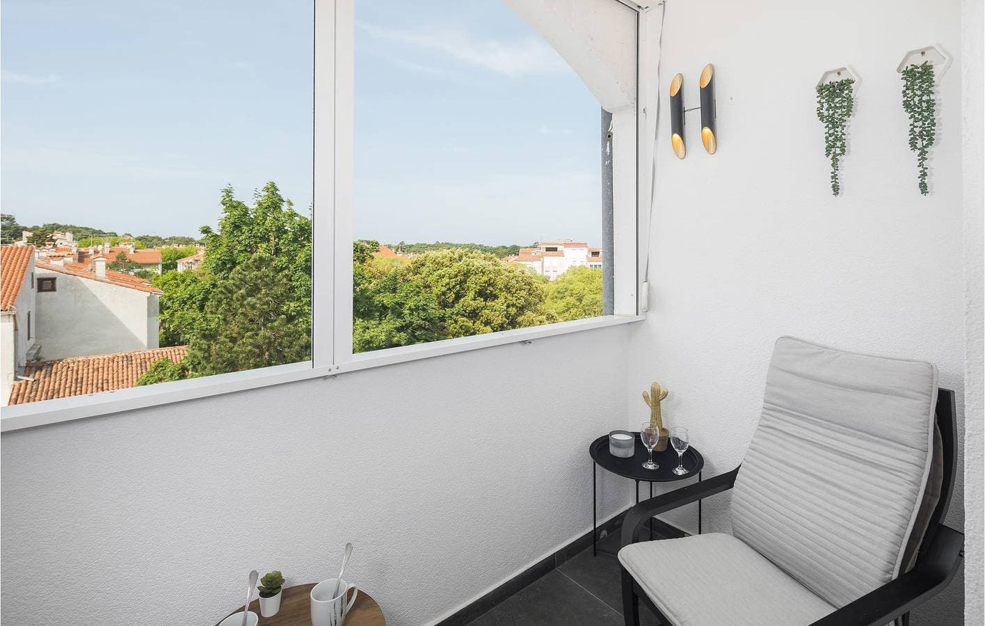 Foto 2 von 27: Gemütliche Ferienwohnung mit Terrasse, Parkplatz, 2,5 km vom FKK-Strand entfernt