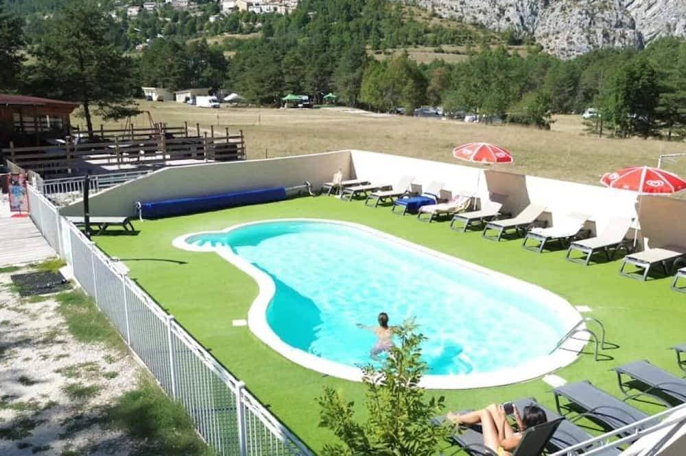 Foto 5 von 22: ZEcamping 2 étoiles piscine chauffée locatif TV clim 20m2 2 pers