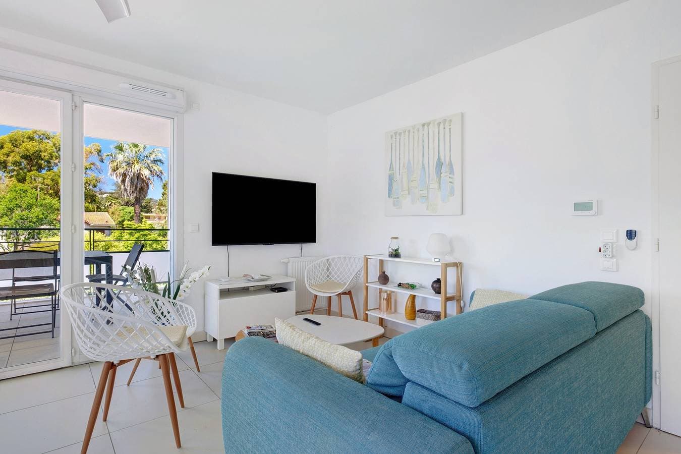 Foto 3 von 23: Cap Sud, Antibes – Ruhige 2-Zimmer-Wohnung, Pool, Parkplatz