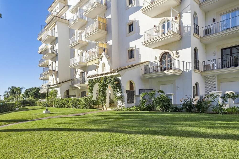 Foto 13 von 30: Penthouse in Andalucia del Mar for 2 people | Adm 4-504