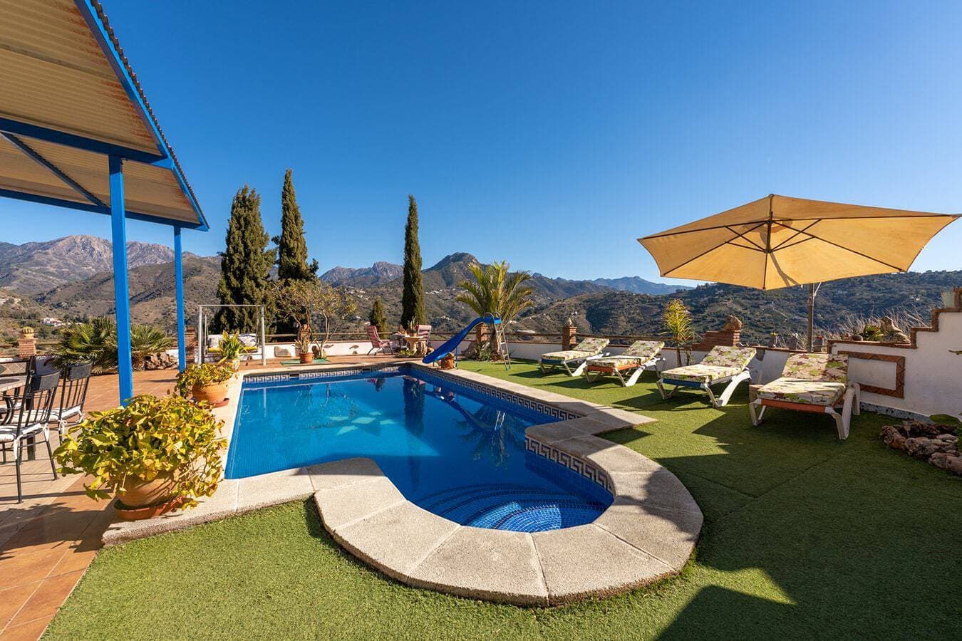 Foto 3 von 23: Villa für 5 Personen mit Terrasse