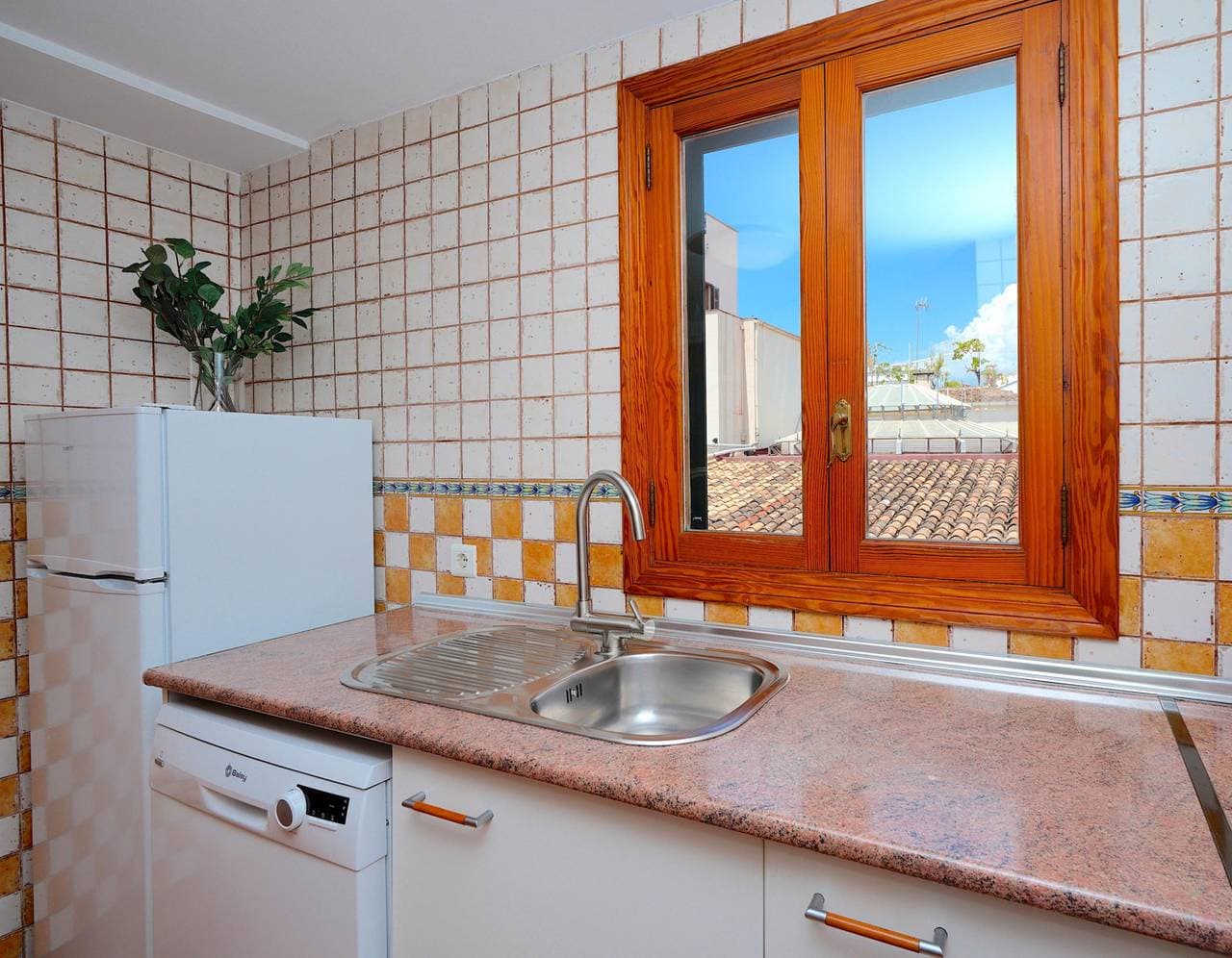 Foto 5 von 42: Ferienwohnung für 3 Personen mit Balkon/Terrasse