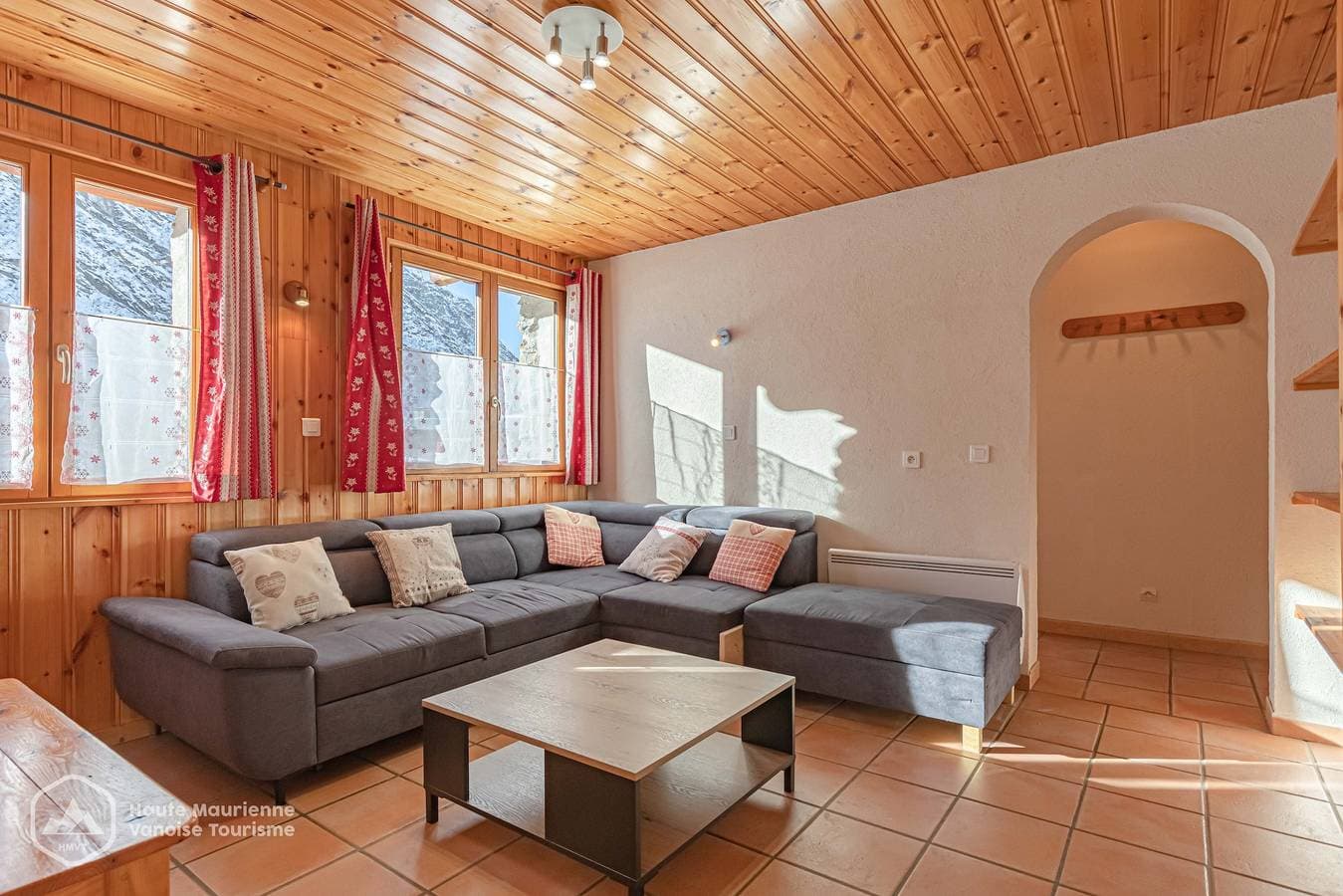 Foto 2 von 15: Chalet „Les Pervenches“: Bergblick, private Terrasse und WLAN