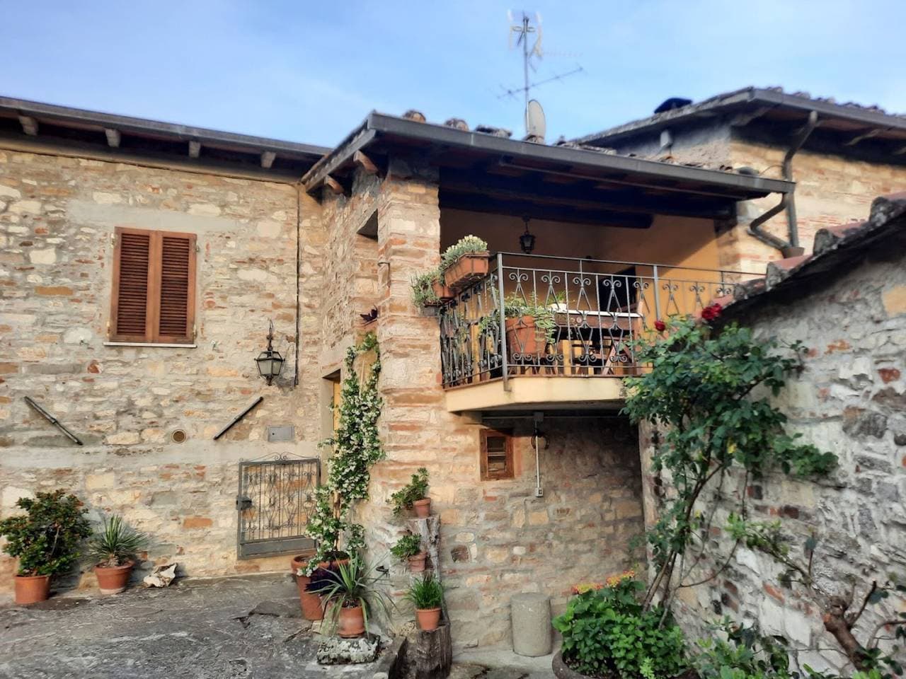 Foto 4 von 36: Ferienwohnung „Fienile“ mit privater Terrasse, WLAN und Klimaanlage