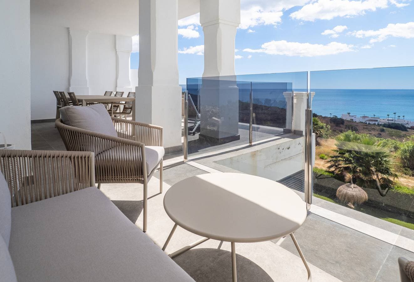 Blue Suite 2389 Sea Views 1