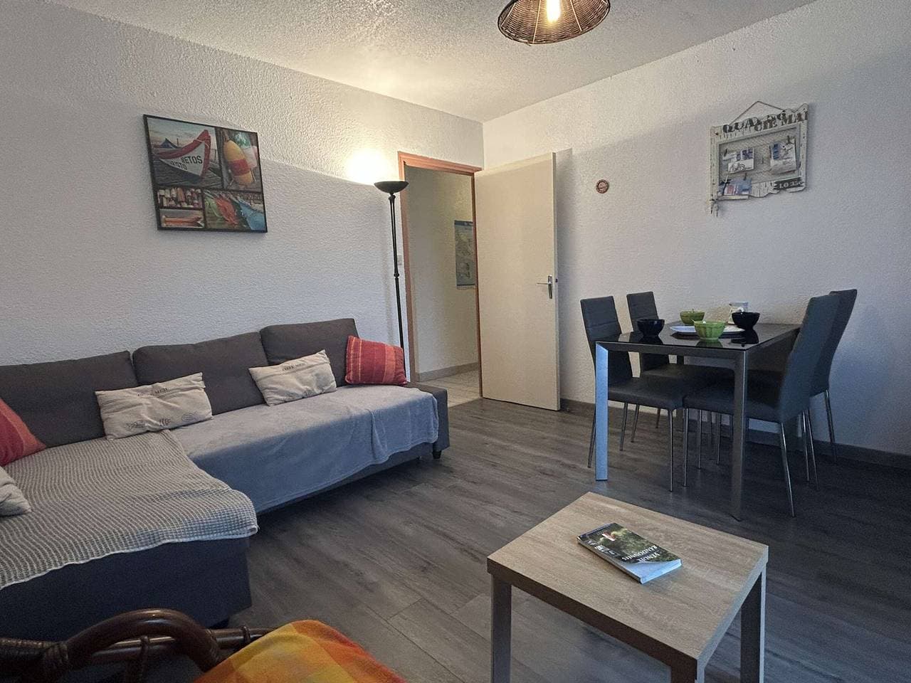 Foto 3 von 21: 300m zum Strand, Balkon, Küche, TV, 2 Schlafzimmer - Perfekt für Familien!